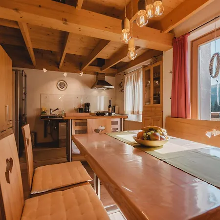 Hajenuis Og By Interhome Appartement Konigsleiten